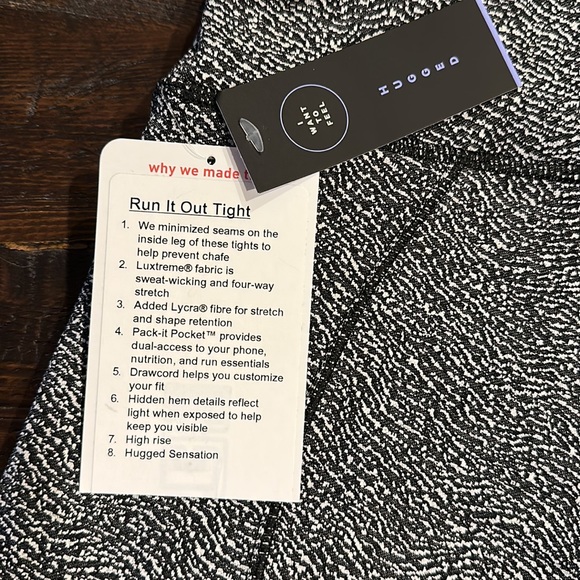 Lululemon. Run it out tight - Picture 2 of 4